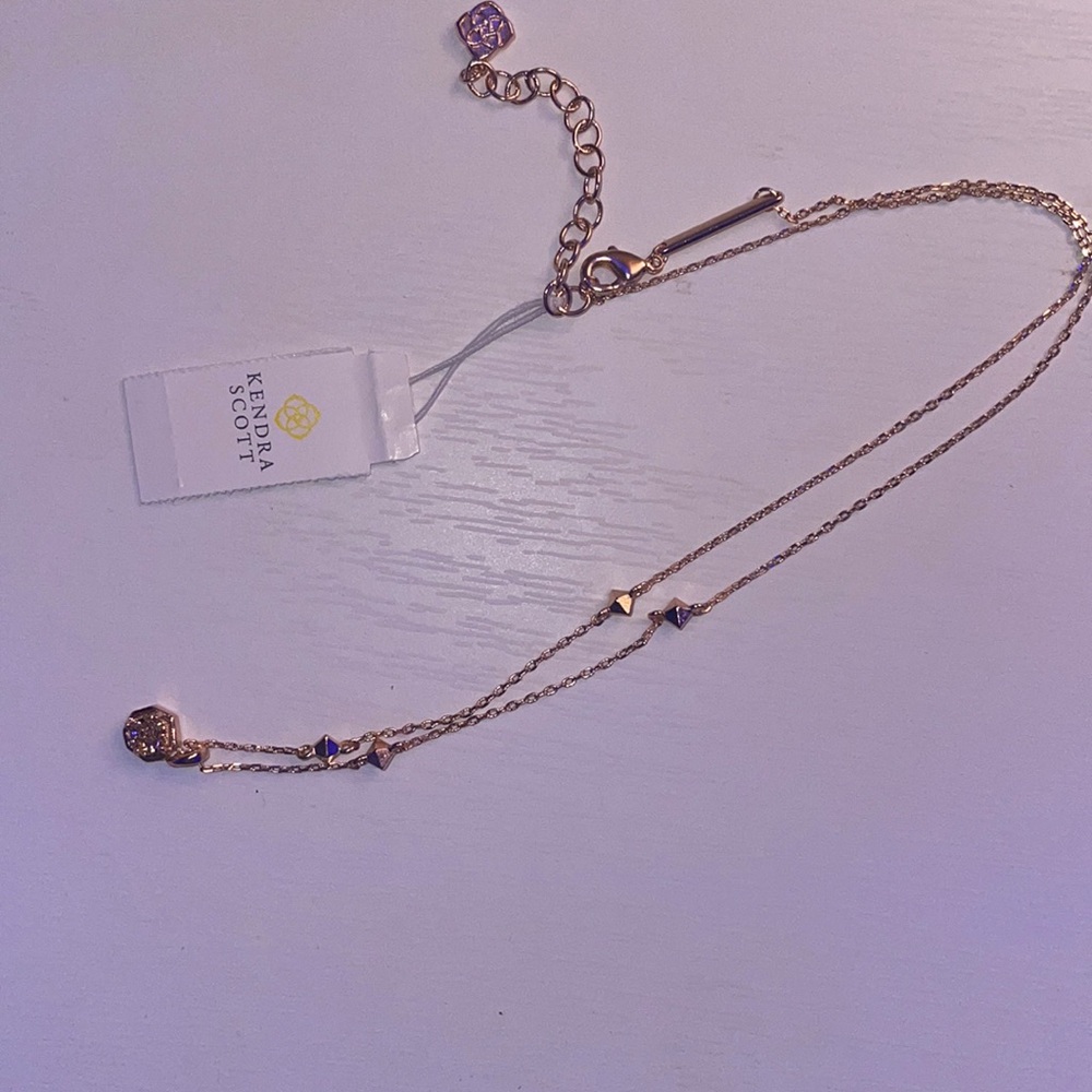 Rose gold short necklace!!